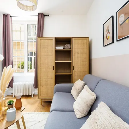 En Plein Centre De Париж